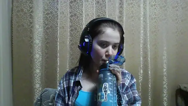 Snapshot of CarinaFolmar chatting on 2, 3, 2026 CarinaFolmar online show from 2, 3, 2026