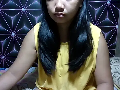 Flowerbebe online show from 14, 3, 2026