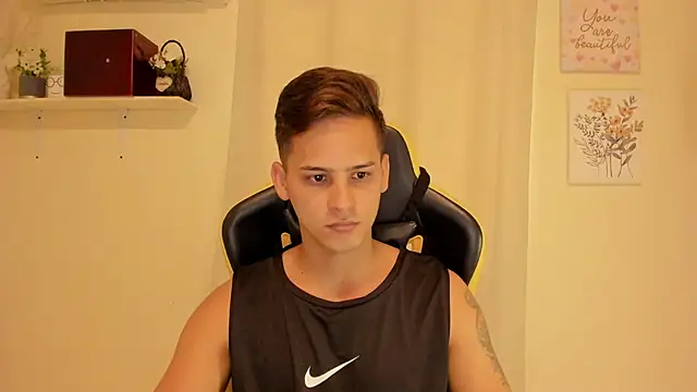 sexy andres01 online show from 29, 5, 2026