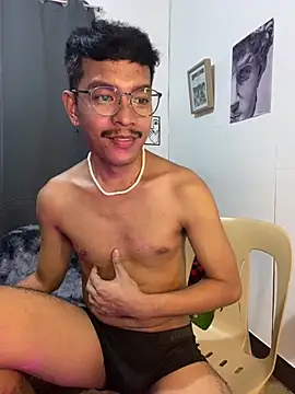 Snapshot of asian_darlingcummersxXx chatting on 3, 5, 2026 asian darlingcummersxXx online show from 3, 5, 2026
