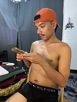 Snapshot of asian_darlingcummersxXx chatting on 7, 7, 2026 asian darlingcummersxXx online show from 7, 7, 2026
