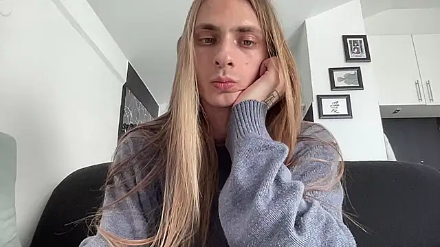 Snapshot of mi_chyort chatting on 28, 2, 2026 mi chyort online show from 28, 2, 2026