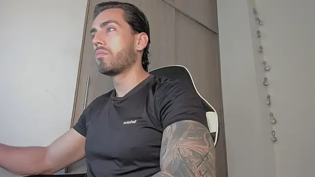 Axel  Blaze online show from 9, 4, 2026