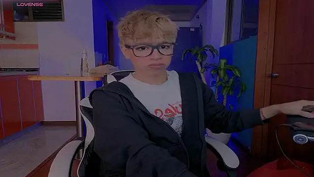 Snapshot of Ryan_sweet chatting on 25, 2, 2026 Ryan sweet online show from 25, 2, 2026