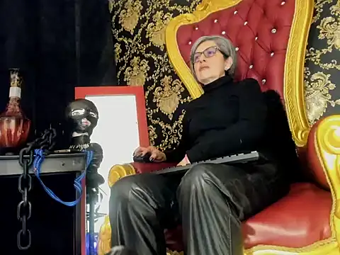 Hades Lyra online show from 9, 3, 2026