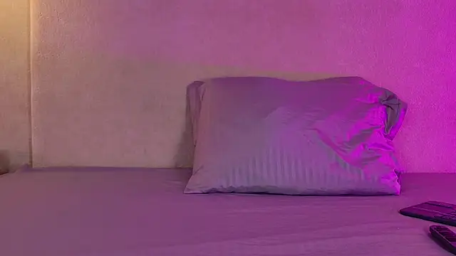 Julietaa Vegaa online show from 25, 2, 2026