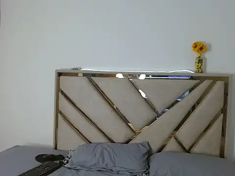 oliver   saint online show from 3, 3, 2026