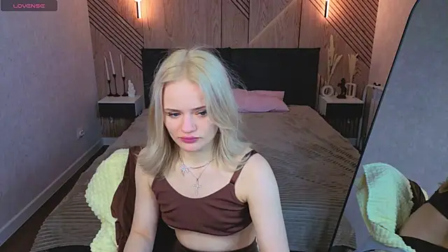 Snapshot of Tessa_Ashe chatting on 25, 5, 2026 Tessa Ashe online show from 25, 5, 2026