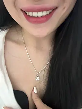 Snapshot of Tinn_tin chatting on 5, 6, 2026 Tinn tin online show from 5, 6, 2026