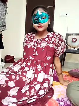 Sweet Cpl  online show from 4, 3, 2026