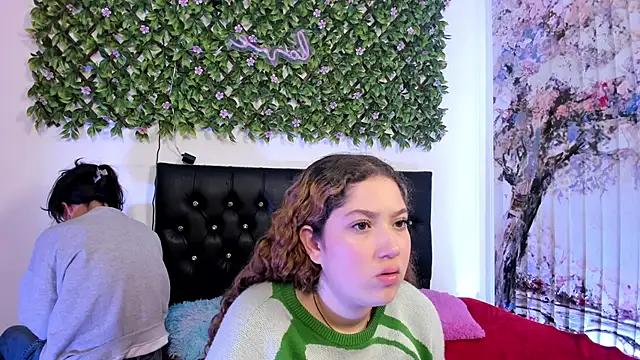 valeria and zoe online show from 20, 5, 2026