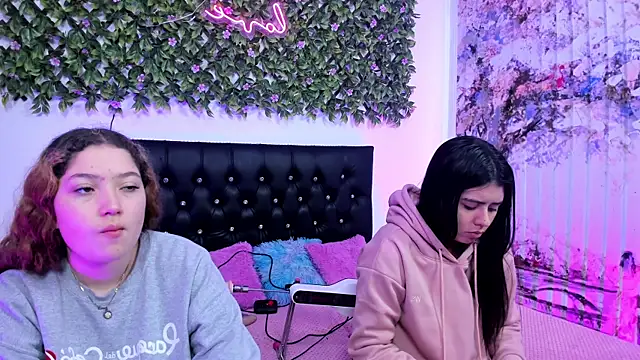 valeria and zoe online show from 4, 6, 2026