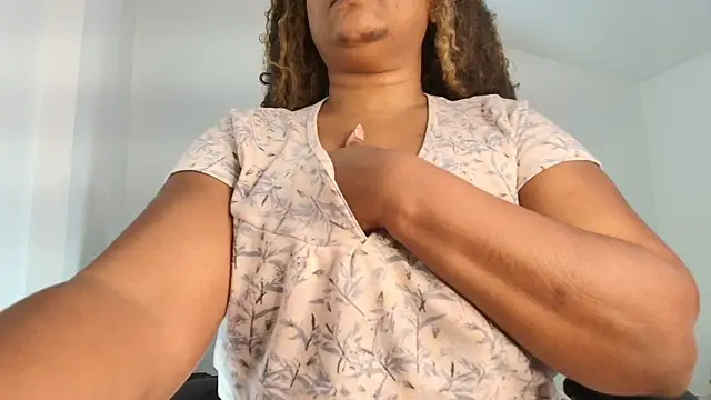 luxy benet online show from 27, 3, 2026