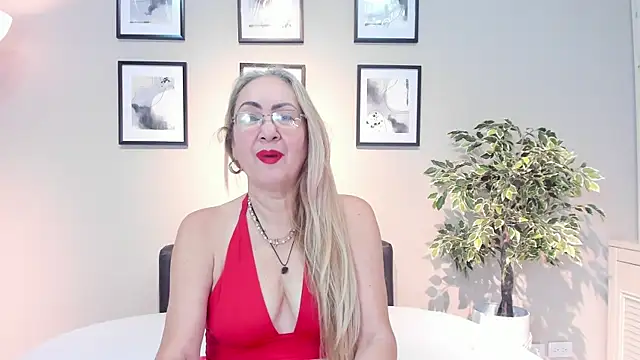 Victoria Firee online show from 11, 4, 2026