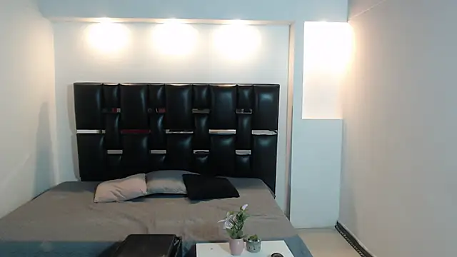 IMPERIASTUDIOS3 online show from 5, 3, 2026