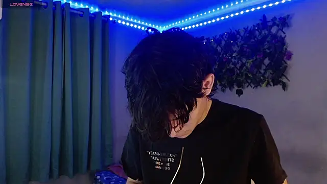 Snapshot of noah_millerx chatting on 18, 4, 2026 noah millerx online show from 18, 4, 2026