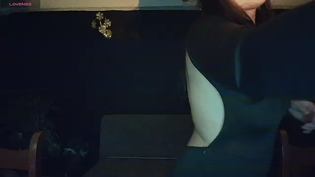 Snapshot of softnicol_ chatting on 4, 3, 2026 softnicol online show from 4, 3, 2026