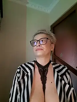 Snapshot of LunaBlaise chatting on 16, 3, 2026 LunaBlaise online show from 16, 3, 2026