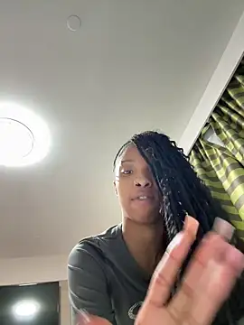 tinkyybae online show from 28, 2, 2026