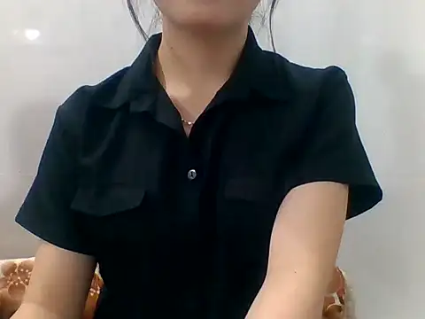 Snapshot of kiraa-007 chatting on 8, 5, 2026 kiraa-007 online show from 8, 5, 2026