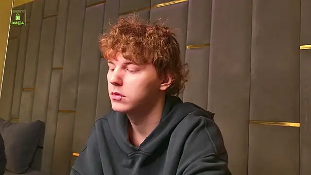 Mickey Hawk online show from 7, 4, 2026