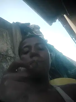 Snapshot of rakeliii chatting on 13, 5, 2026 rakeliii online show from 13, 5, 2026