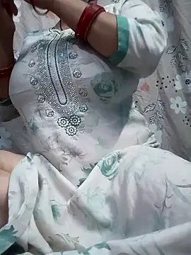 Snapshot of DiyaBaby-11 chatting on 28, 3, 2026 DiyaBaby-11 online show from 28, 3, 2026