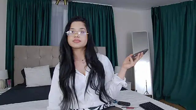 Snapshot of MissNaomiBelle chatting on 12, 6, 2026 MissNaomiBelle online show from 12, 6, 2026