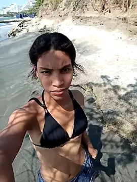 ginevere 20 online show from 4, 3, 2026