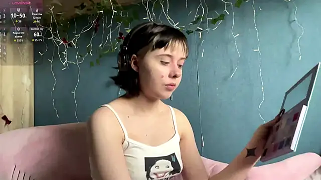 AueshaSimon online show from 6, 4, 2026