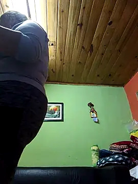 momismilf544 online show from 29, 4, 2026