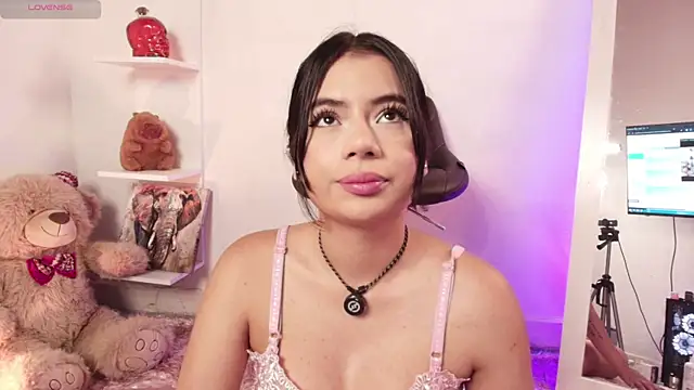 ema parkerr online show from 13, 4, 2026