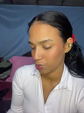 Snapshot of FlorSalvaje_ chatting on 16, 6, 2026 FlorSalvaje online show from 16, 6, 2026