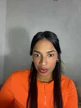 FlorSalvaje  online show from 6, 8, 2026