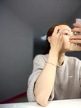 SadieSink  online show from 5, 4, 2026