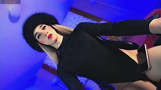Snapshot of Sophiaa_doll_ chatting on 7, 5, 2026 Sophiaa doll online show from 7, 5, 2026