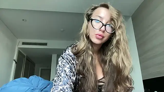 Kit kata online show from 18, 4, 2026