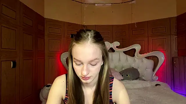 Anika Socutehe online show from 11, 3, 2026