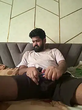 lick upguy online show from 27, 4, 2026