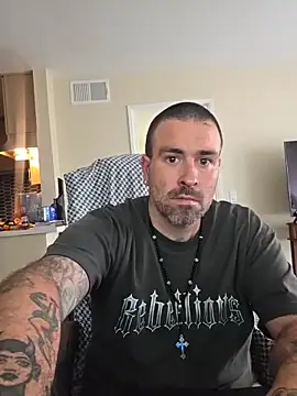 Snapshot of Biggbaddwulf7 chatting on 5, 5, 2026 Biggbaddwulf7 online show from 5, 5, 2026
