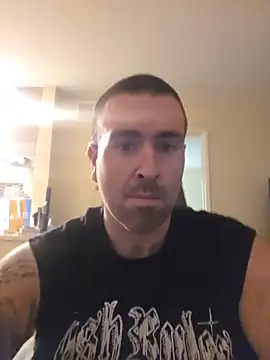 Snapshot of Biggbaddwulf7 chatting on 10, 5, 2026 Biggbaddwulf7 online show from 10, 5, 2026