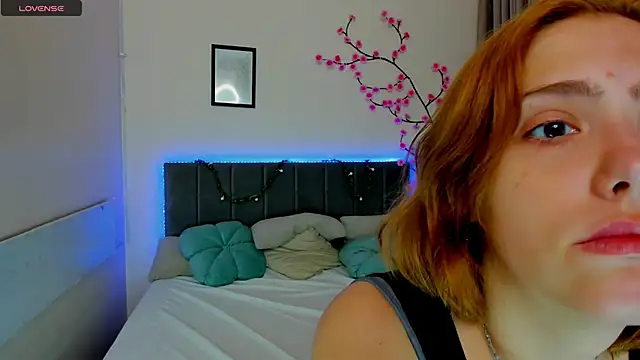 Snapshot of DellaRows chatting on 23, 6, 2026 DellaRows online show from 23, 6, 2026