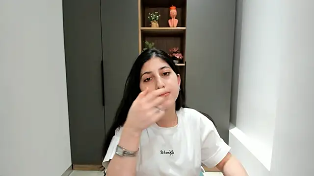 Snapshot of KatinaArds chatting on 2, 3, 2026 KatinaArds online show from 2, 3, 2026