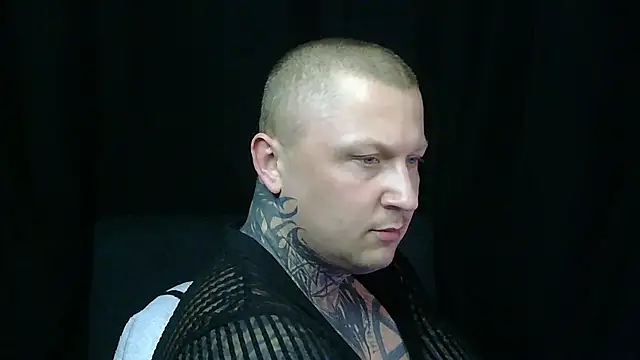 Snapshot of devilWithTats chatting on 23, 4, 2026 devilWithTats online show from 23, 4, 2026