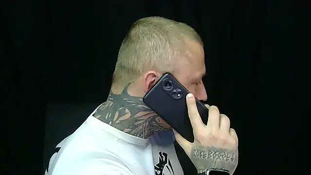 Snapshot of devilWithTats chatting on 26, 4, 2026 devilWithTats online show from 26, 4, 2026