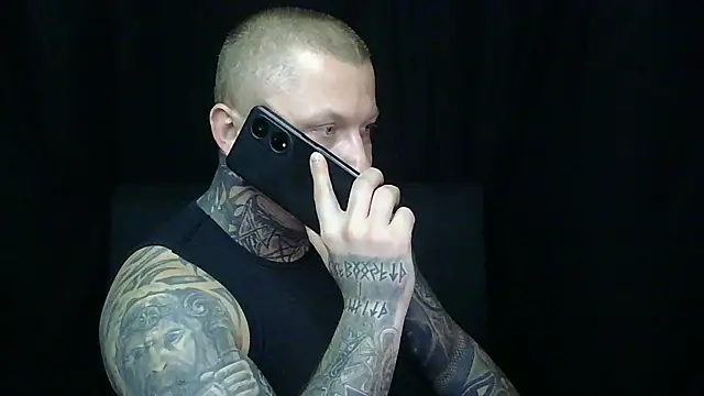 Snapshot of devilWithTats chatting on 14, 5, 2026 devilWithTats online show from 14, 5, 2026