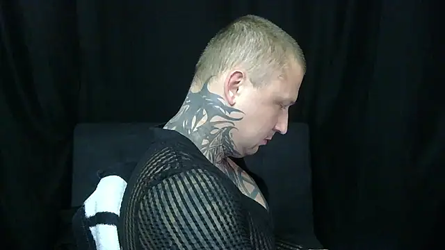 Snapshot of devilWithTats chatting on 21, 5, 2026 devilWithTats online show from 21, 5, 2026