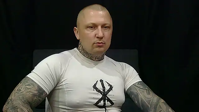 Snapshot of devilWithTats chatting on 26, 5, 2026 devilWithTats online show from 26, 5, 2026