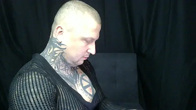 Snapshot of devilWithTats chatting on 31, 5, 2026 devilWithTats online show from 31, 5, 2026