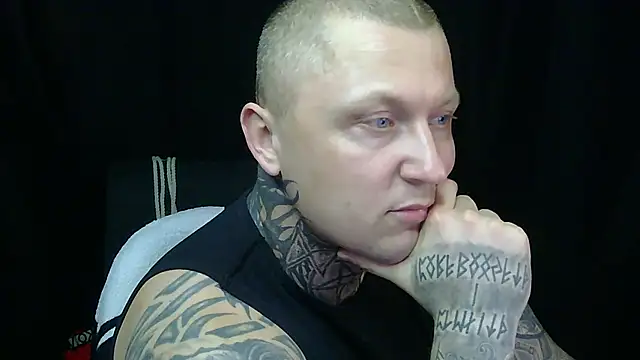 Snapshot of devilWithTats chatting on 1, 6, 2026 devilWithTats online show from 1, 6, 2026
